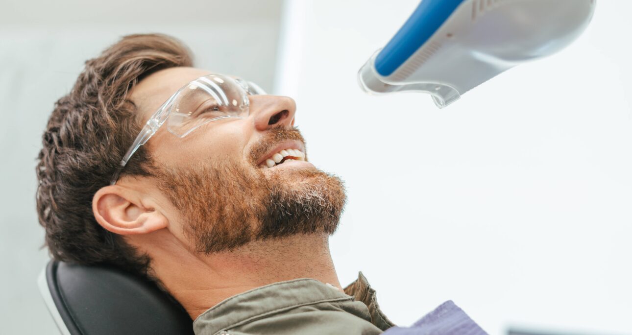 Cómo la estética dental puede rejuvenecer tu rostro por completo